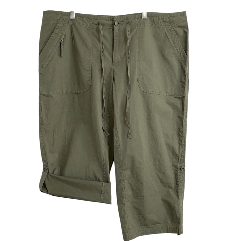 L.L. Bean Olive Green Adjustable Rolled Tab Hem Capri Pants Size 20-Reg